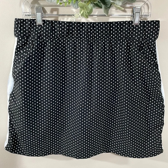 T by Talbots Pull On Athletic Skort Black and White Polka Dot M - Picture 1 of 13